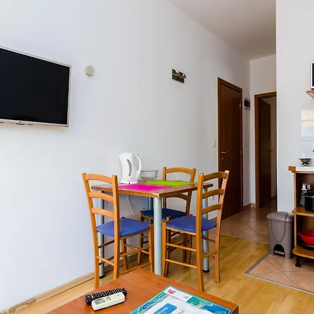 Princ Hrvoje- With Balcony Дубровник